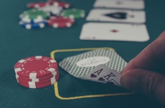 Cool Tips to beat your friends in Holdem this weekend
